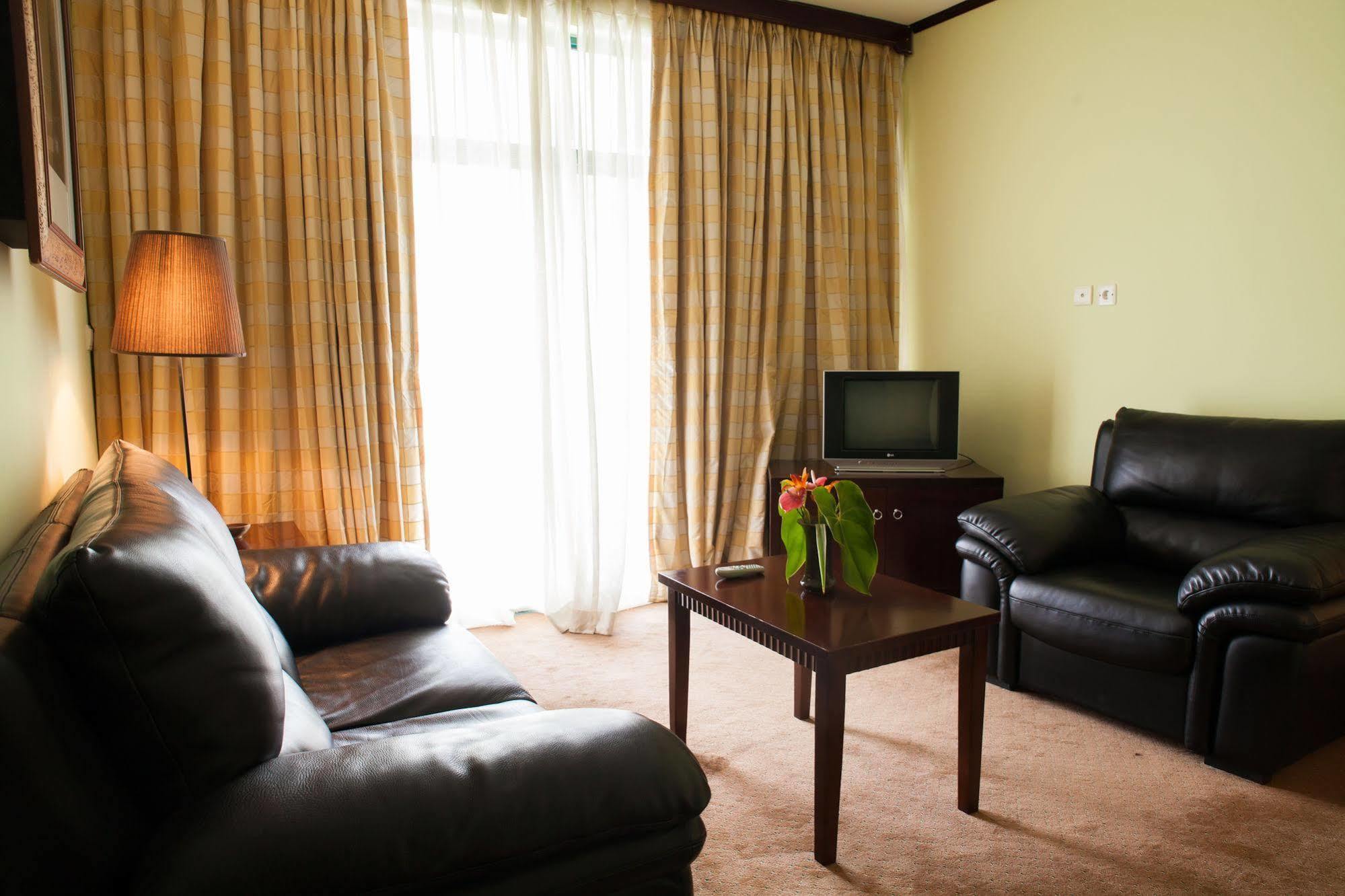Gorillas Lake Kivu Hotel Gisenyi Exteriör bild